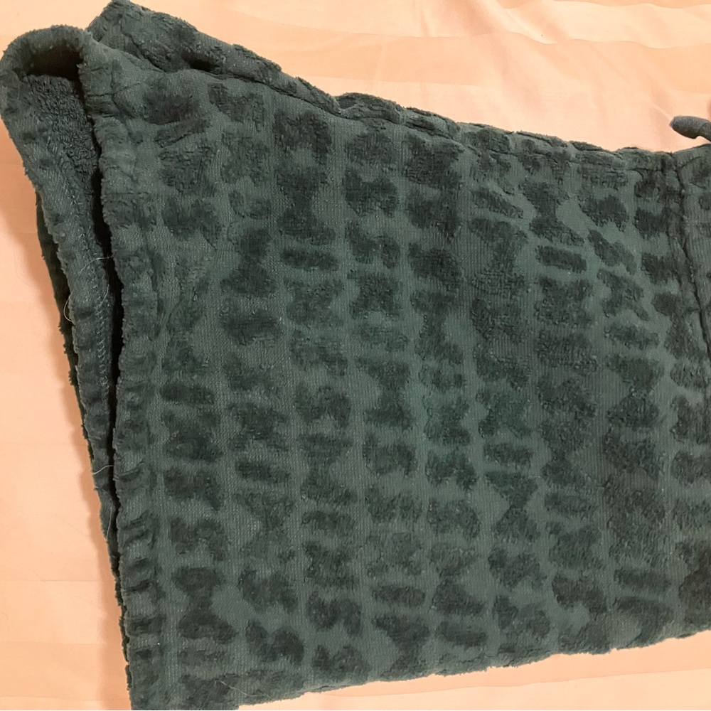 NWOT Skims Spa Terry Short—Size Small, Pine.